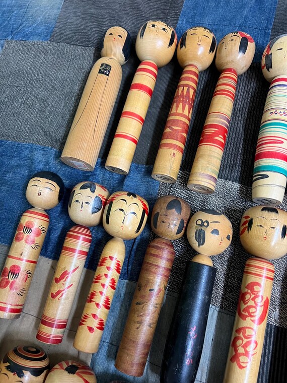 伝統的な木製こけし4体セット ヴィンテージ 日本製木製こけし 26 個セット #2955 - Etsy