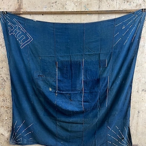 Tela japonesa vintage furoshiki teñida con índigo y parches de boro n.° 3734