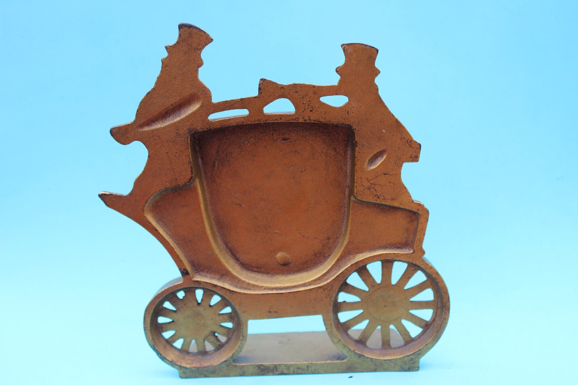 about iron bookends gvj hallmark on back about iron bookends gvj hallmark on back