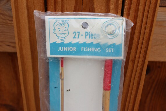 Vintage Bamboo Jr. 27 Piece Fishing Pole Setup Unopened 