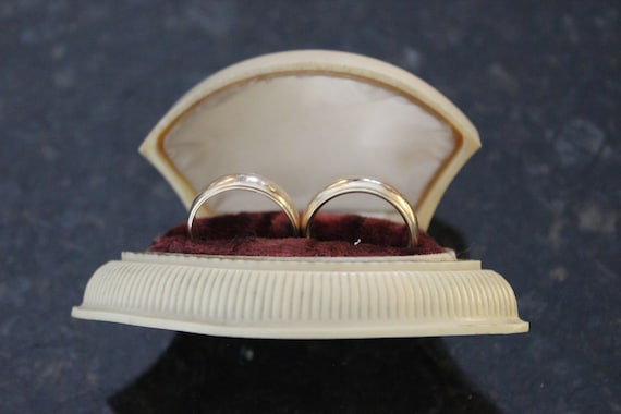 Vintage  Double Ring Presentation Box - image 3