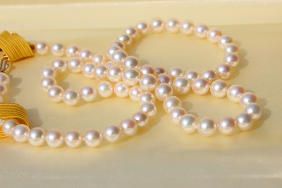 Tye Jewelers Pearl Necklace With 14K Gold Clasp a… - image 2