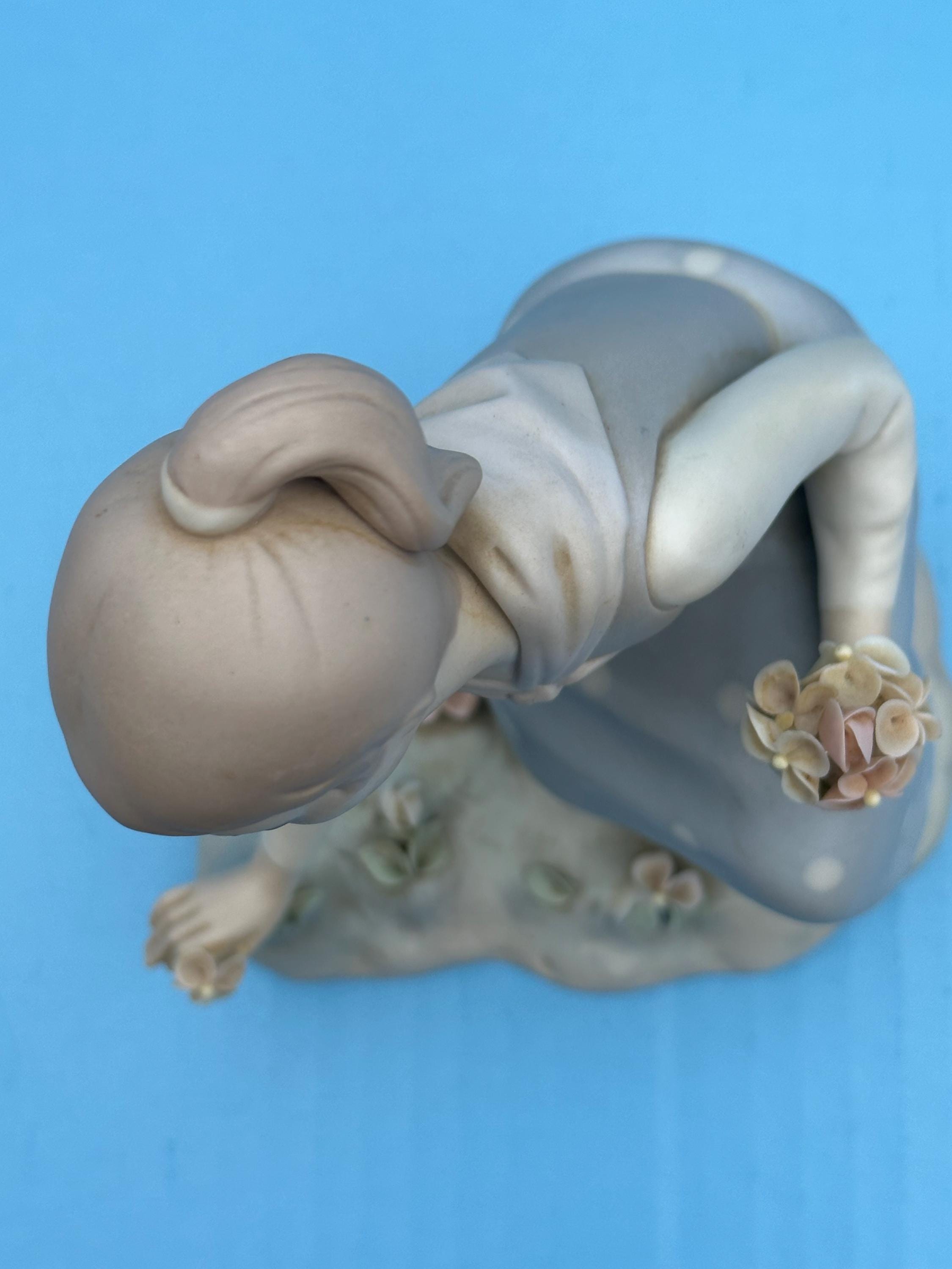 XX Lladro Girl Picking Flowers - Etsy