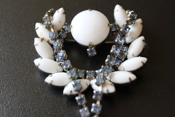 Vintage Milk Glass  / Blue Rhinestone Brooch - image 2