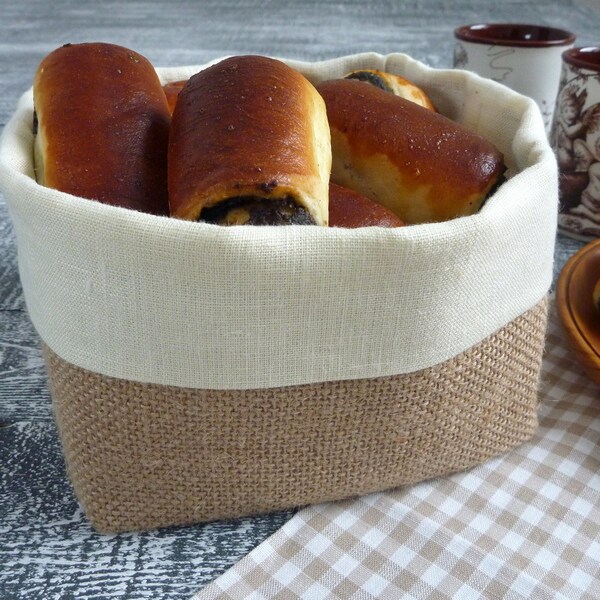 Linen bread basket, Fabric bread basket, Serving basket, Rustic burlap basket, Bread storage basket.