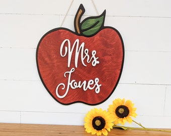 Teacher Apple Sign | Teacher Gift | Custom Name Teacher Sign | Back to School Gift | Teacher Gift | Handmade Teacher Gift