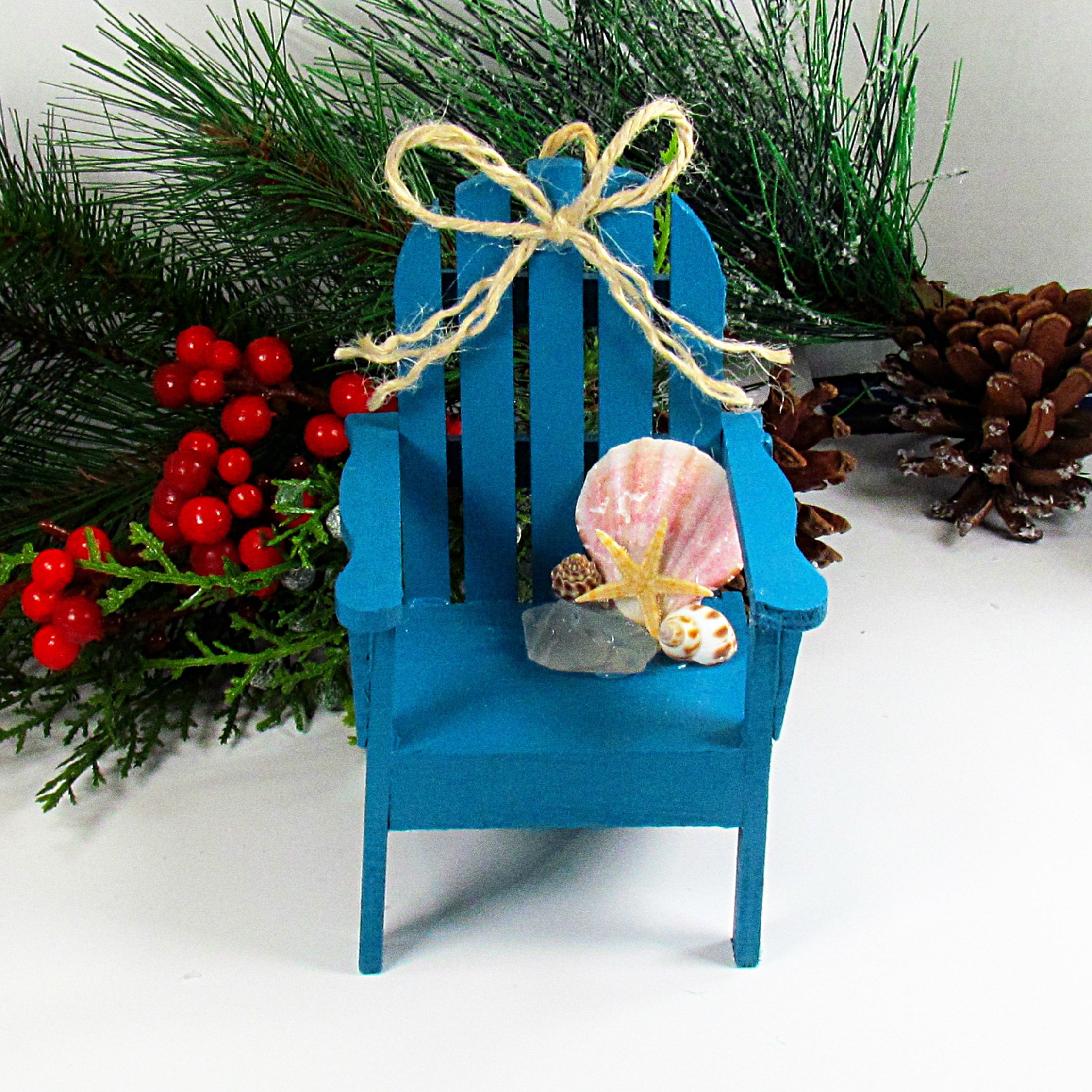  Blue Beach Chair Ornament with Simple Decor