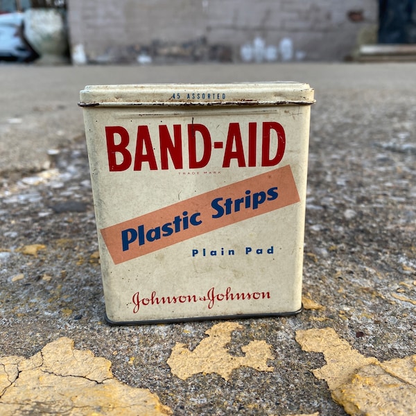Vintage metal Band-Aid brand bandage Tin Johnson & Johnson Made in USA