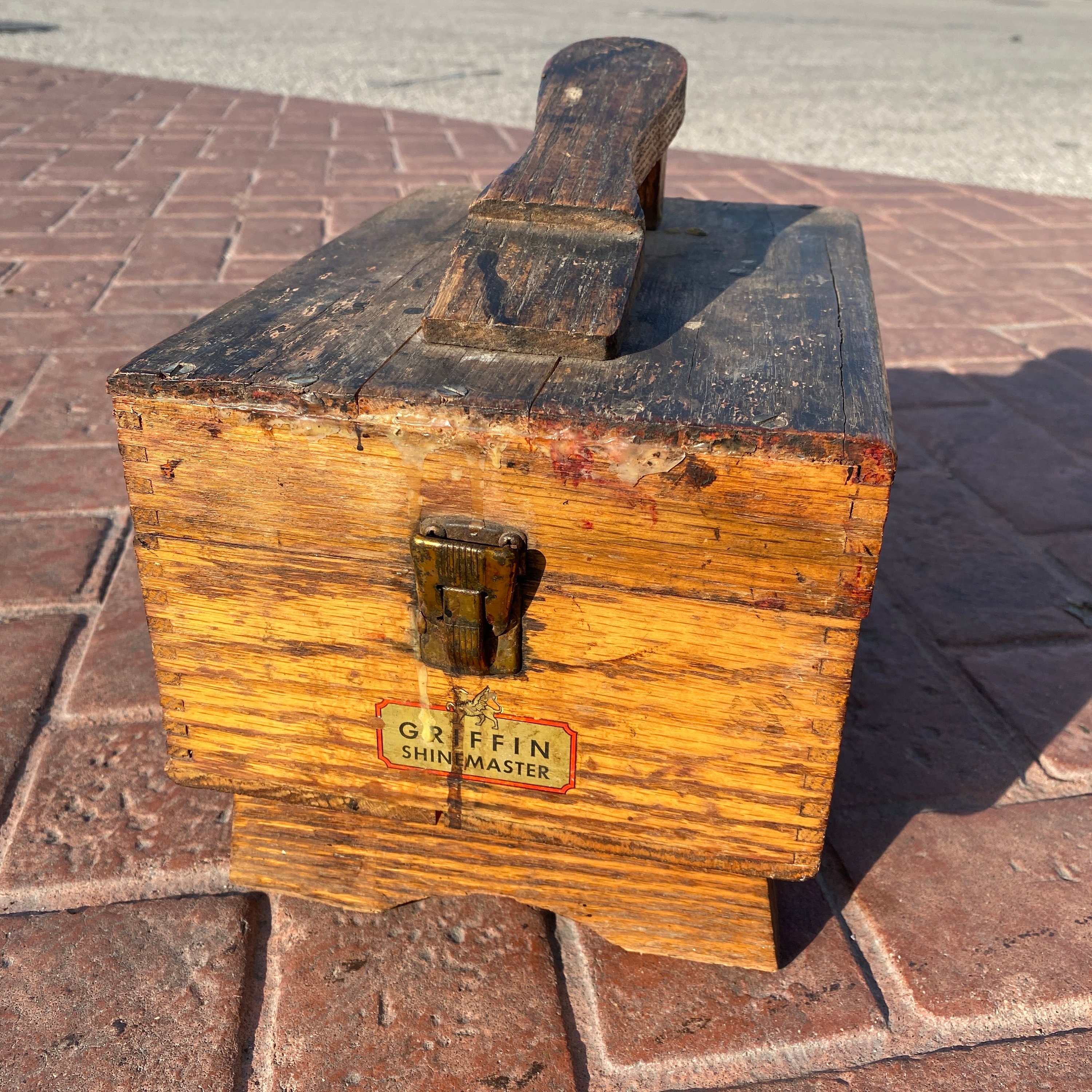Griffin shinemaster deals shoe box