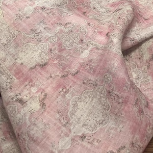 Reine Ramie Pale Dusty Pink Flower Ramie Für Mode Bekleidung & Heimtextilien - 1/2 yard