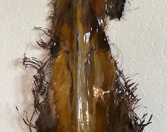 Teruggewonnen palmblad hippische kunst aan de muur: handgemaakte beeldhouwkunst aan de kust