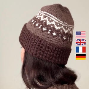 Colorwork Hat Knitting Pattern for beginners - Color Peaks Beanie with video tutorial (Eng, De, Fr) - PDF pattern