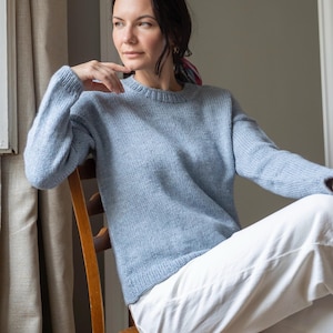 Drop in Dream sweater knitting pattern for beginners with video tutorial (Eng, De, Fr). image 3