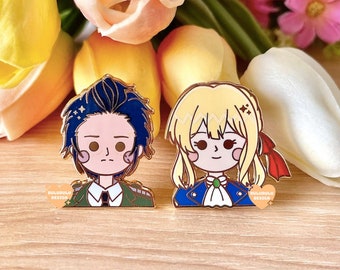 Violet Evergarden par emaljnål
