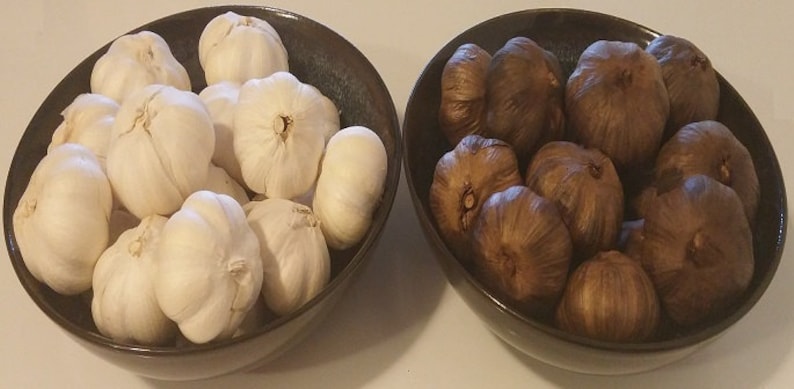 Black Garlic Heat Aged, whole garlic heads, unpeeled, NOT for planting image 1