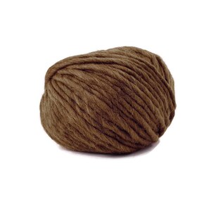 Camel Chunky Merino Wool Yarn: Super Bulky Roving, Knitting Supplies