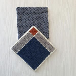 Blaue Wolle Untersetzer (4er Set) Handbestickte Jute, hitzebeständige Tischsets Bild 6