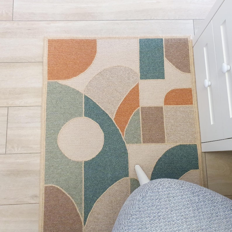 Natural wool and jute fibers used in handmade rug