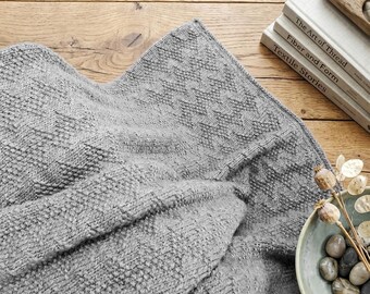 Merino wool blanket, Chunky yarn, Contemporary Bedroom throw, Textured modern blanket