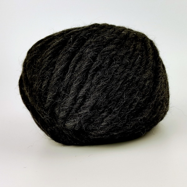 Wool yarn, Black roving yarn, Woolen yarn, Giant yarn, Bulky yarn, Wool yarn, Chunky yarn, Merino wool yarn, Knitting, 100g/65m