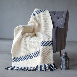 Knit throw blanket white Striped deep blue Wool blended sofa blanket image 2