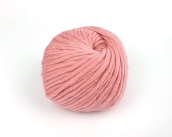 Pink Chunky Merino Wool Yarn Rose Roving, Thick Knitting (65m 100g)