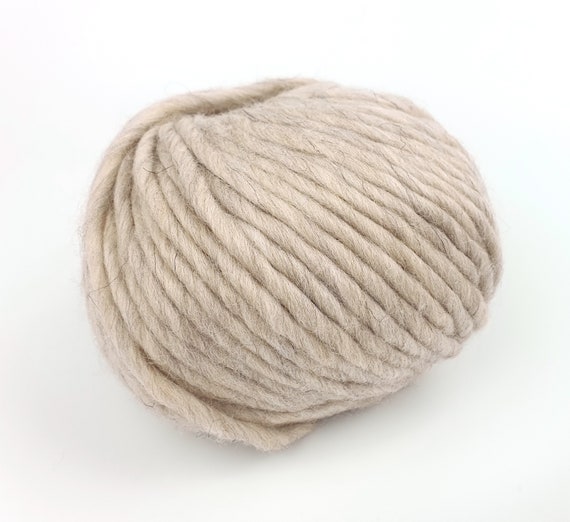 Chunky yarn 100% Wool yarn, Thick yarn Roving Merino wool, 100g/65m