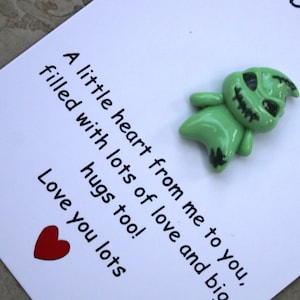 Abrazo de bolsillo Gremlin: muestra de amor de Gremlin, regalo del día de San Valentín, un recuerdo sincero, un recuerdo, un afecto preciado, un regalo de amor infinito