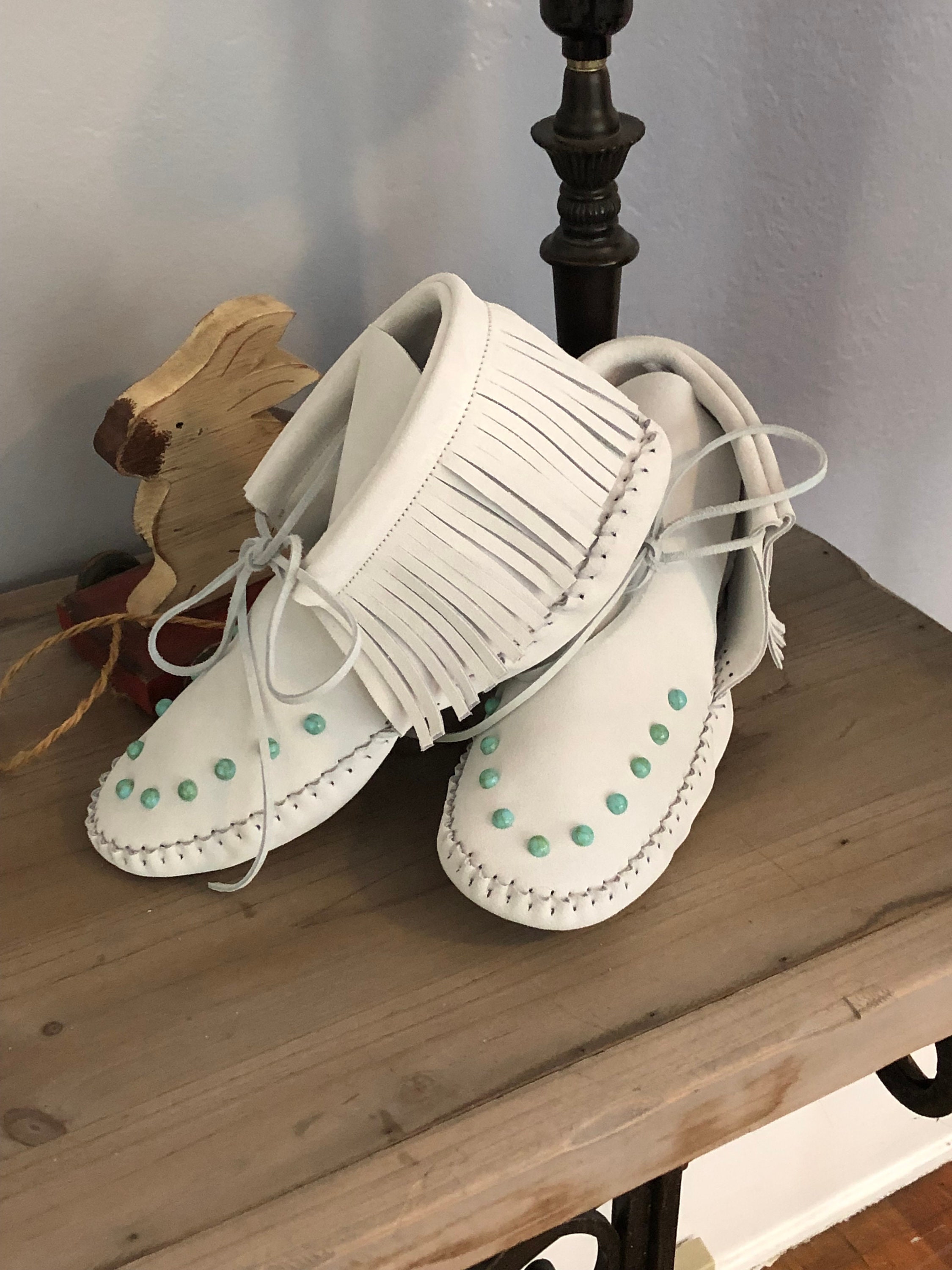 Grounding, leather, handcrafted, suede, artisanal