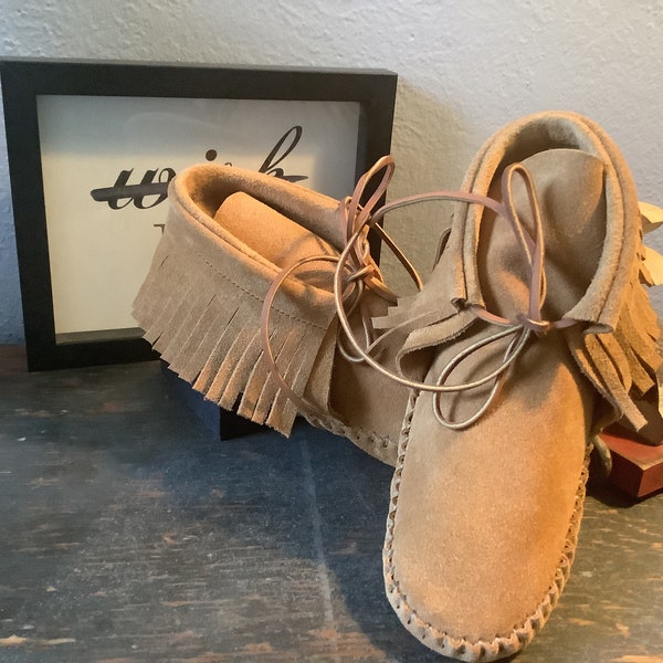 Grounding, leather, handcrafted, suede, artisanal