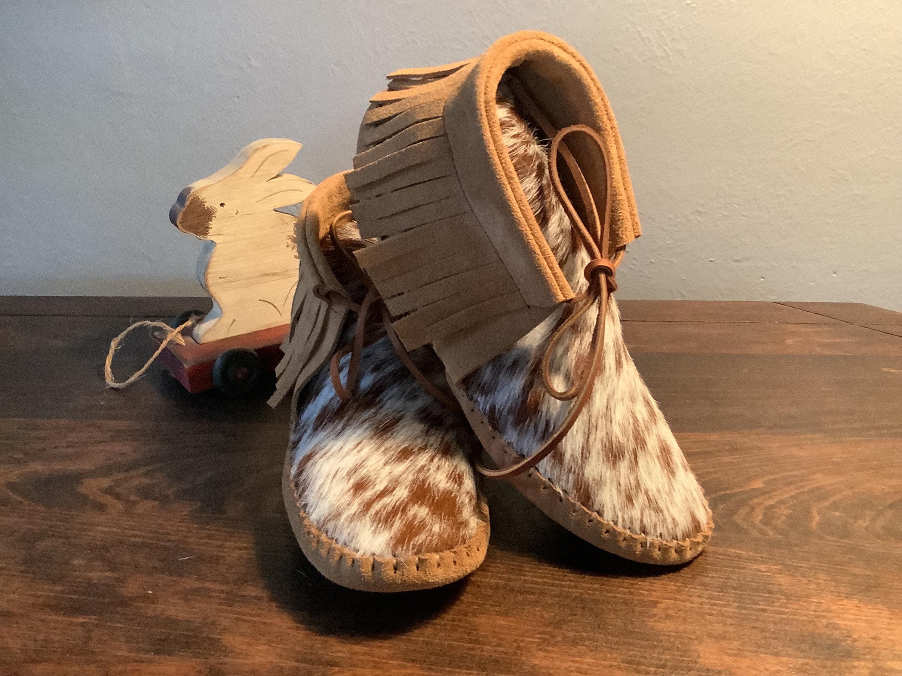 Grounding, leather, handcrafted, suede, artisanal