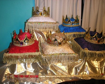 Crown and pillow
