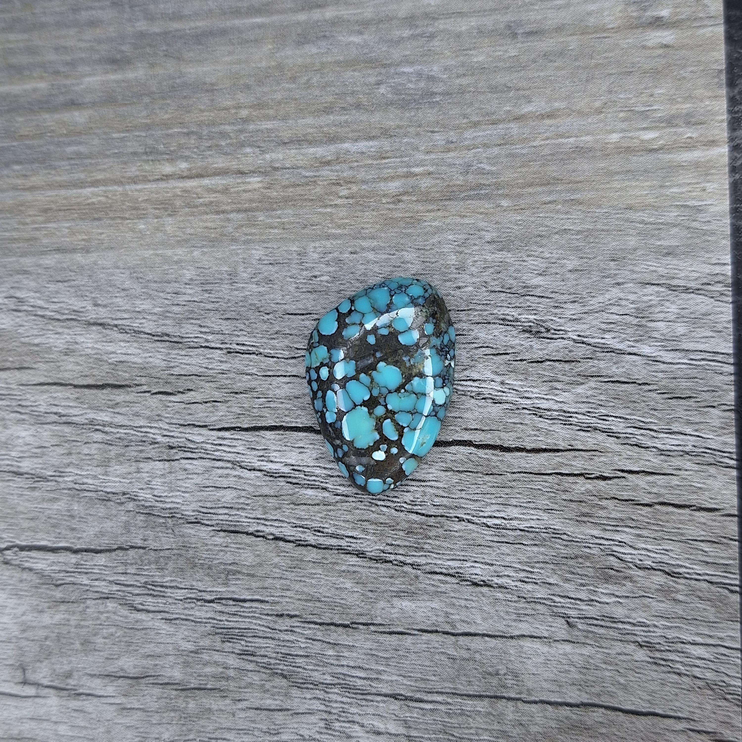 ブルームーンターコイズ {BM1077} 安定化カボション | 宝石