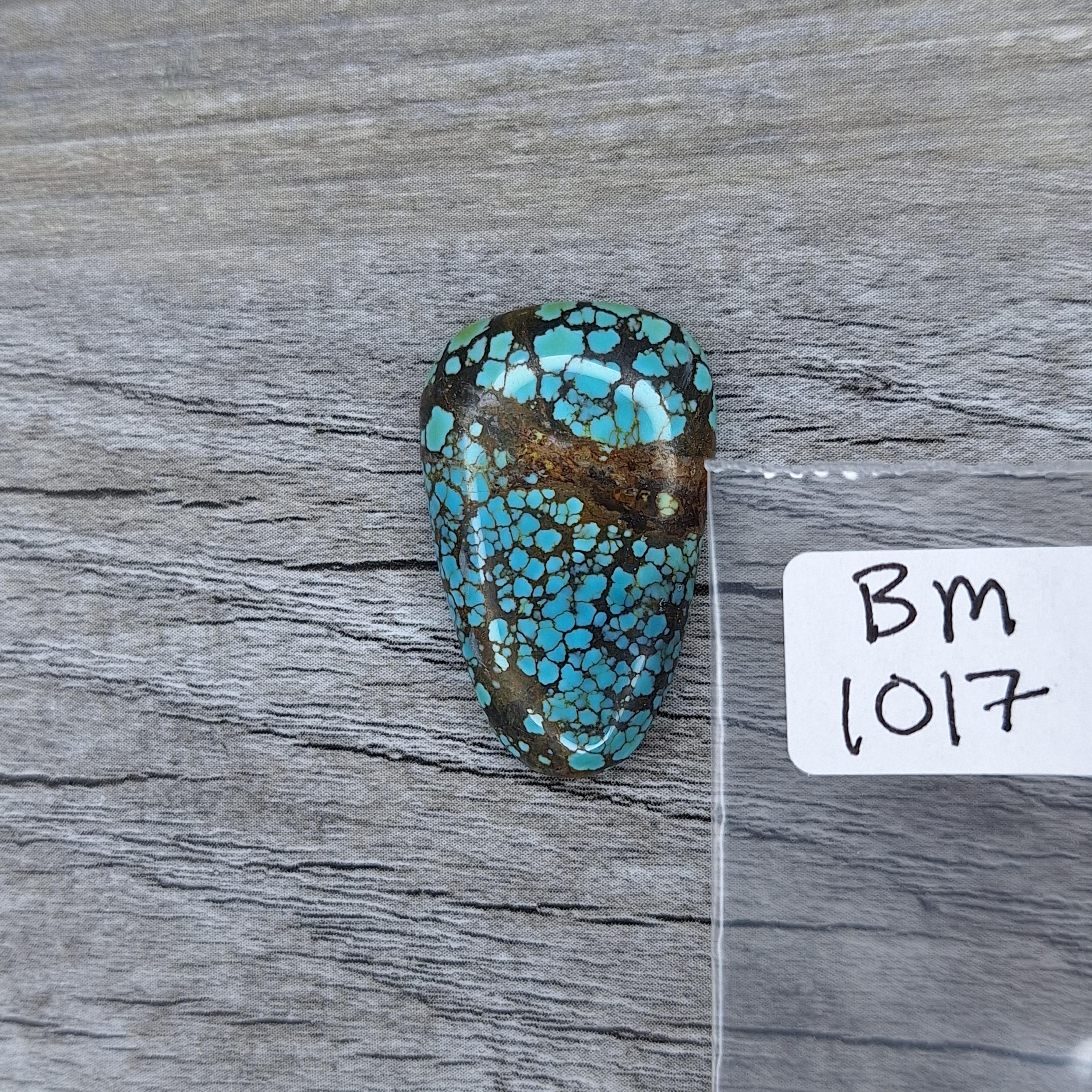 ボーン出品　ターコイズブルー　ユンカース ブルームーンターコイズ {BM1017} 安定化カボション | 宝石