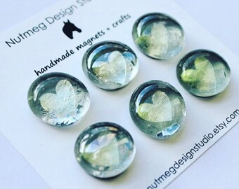 Imanes de corazón de aluminio hechos a mano, gemas de vidrio reciclado, juego de 6