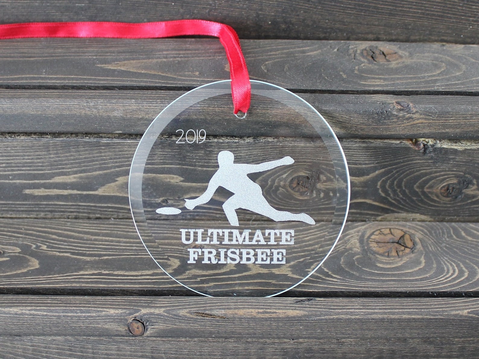 Male Ultimate Frisbee Player Ornament Round Glass Ornament Etsy 日本