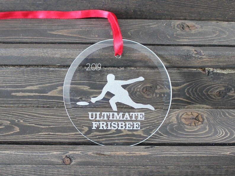 Round Glass Ornament Personalized Gift Male Ultimate Frisbee Player Ornament Keepsake Christmas Ornament Sun Catcher