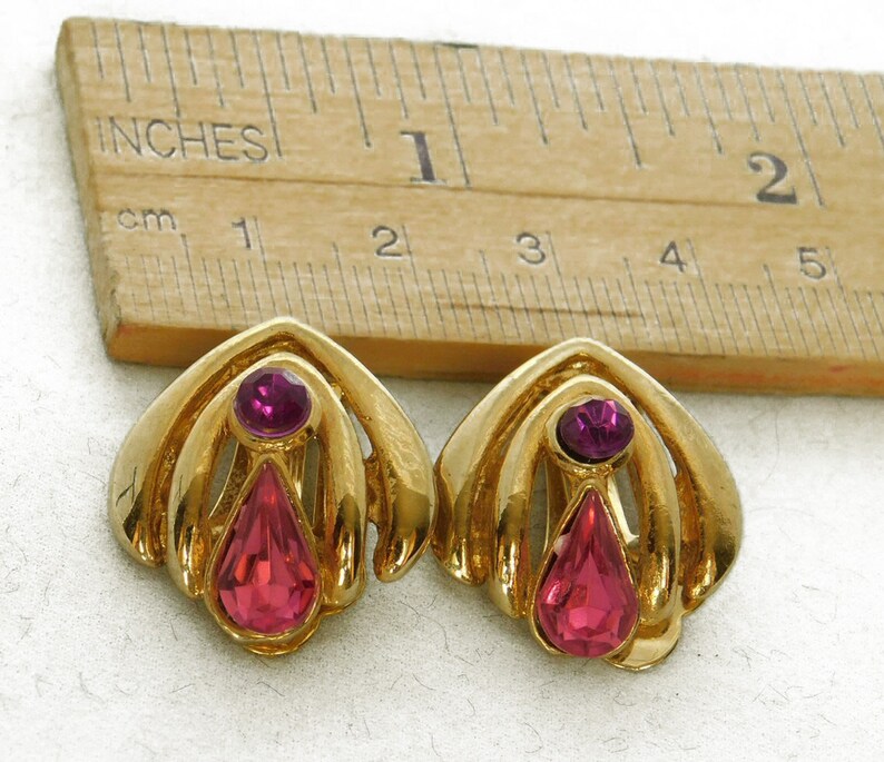 Signed Stunning 1105 Versatile Eye Catching Vintage PINK RHINESTONE Earrings Clip On Classic Goldentone Beautiful Gift for Her