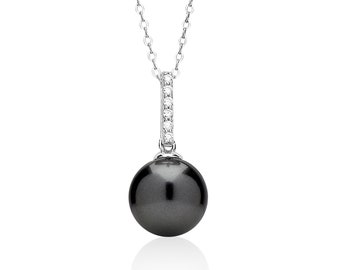 Single Black Crystal Pearl Pendant Necklace in Sterling Silver