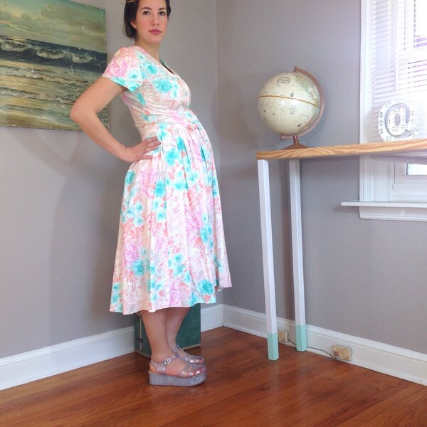 80s Pastel Grunge Maternity Dress, Drop Waist Dress, Breast Feeding Dress, Floral Nursing Dress, Vintage Maternity Short Sleeve Dress, Small