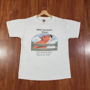 Vintage y2k 2000s Blue Bell Ice cream company shirt white tshirt adult Medium Moo-llennium mover fun run dated 3/25/2000 Millennium cow image 1