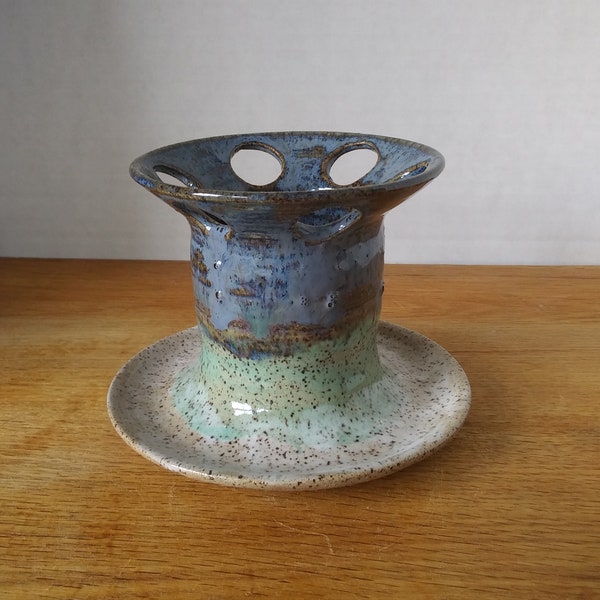 Handdekorierter Zahnbürstenhalter aus Steingut: Für 6 Bürsten