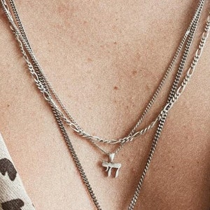 Chai mini unisex necklace