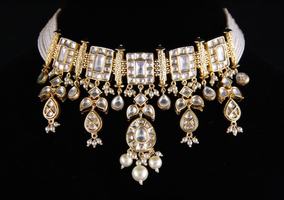 Gold Stone Choker