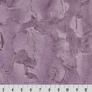 Tissu minky luxe peau de sureau - mauve câlin luxe Shannon peau minky - câlin luxe Shannon minky peau de sureau câlin luxe violet