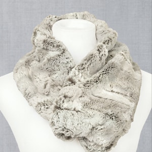 Infinity Scarf Kit from Shannon Fabrics - Silver Fox Luxe Minky Infinity Scarf Kit - Silver Fox Minky Fabric Included