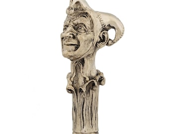 Cane and walking stick &quot;joker&quot;, 36,81&quot;/93.5 cm (for a height of 5&#39;11&quot;/181 cm), brass, wood. This is a ready-made cane in stock.