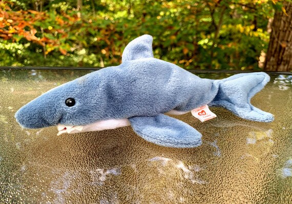 ty beanie baby crunch the shark