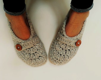 Crochet women slippers with non slip soles/womens slippers/boots/crochet womens slippers handmade/house shoes/crochet wool slippers