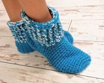 Crochet women slippers with non slip soles/boots/turquoise/knit womens slippers handmade/house shoes/crochet wool slippers/knitted
